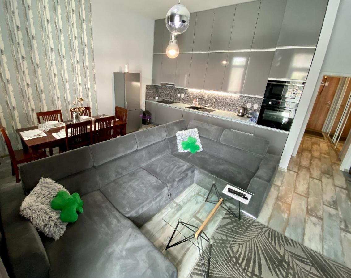 Royal City Centre Apartment Πόπραντ Εξωτερικό φωτογραφία
