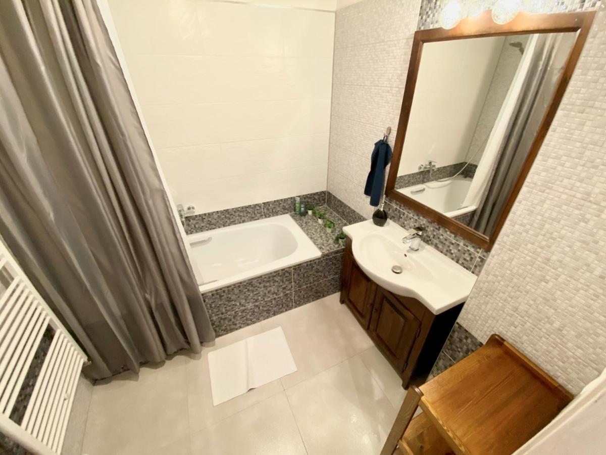 Royal City Centre Apartment Πόπραντ Εξωτερικό φωτογραφία