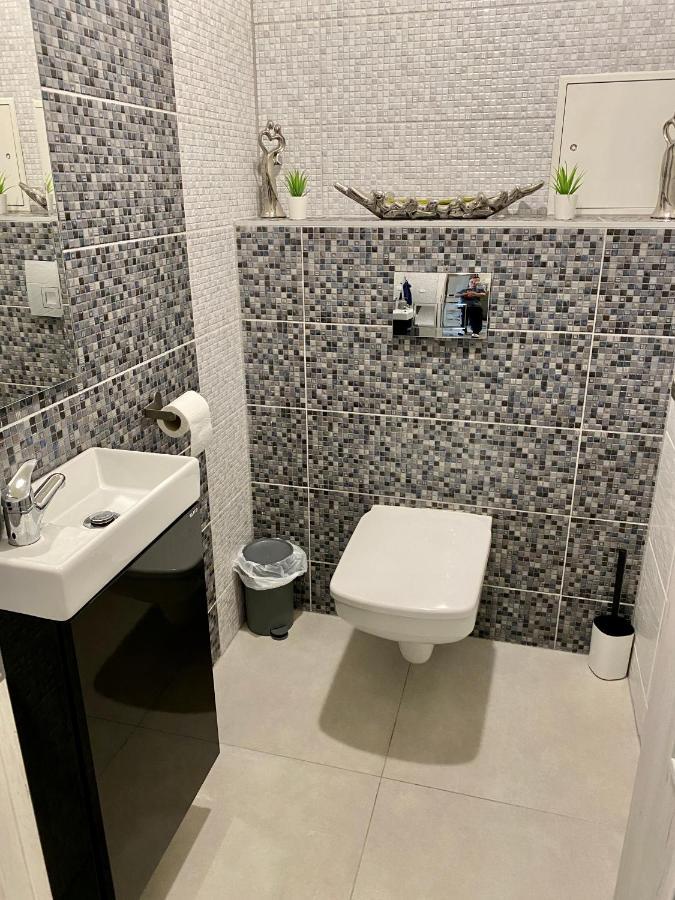 Royal City Centre Apartment Πόπραντ Εξωτερικό φωτογραφία