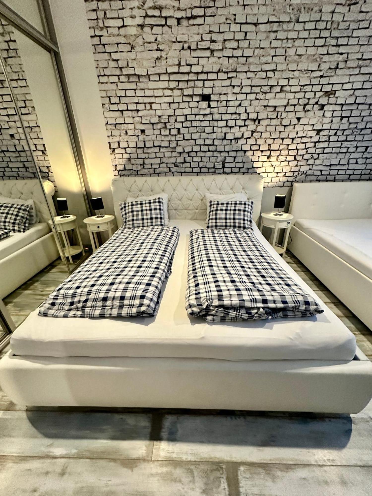 Royal City Centre Apartment Πόπραντ Εξωτερικό φωτογραφία