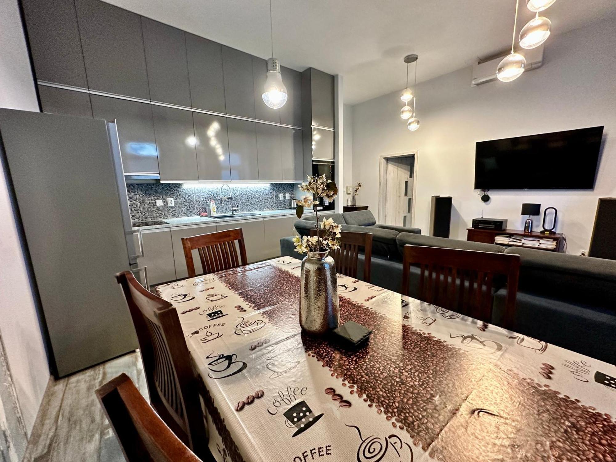 Royal City Centre Apartment Πόπραντ Εξωτερικό φωτογραφία