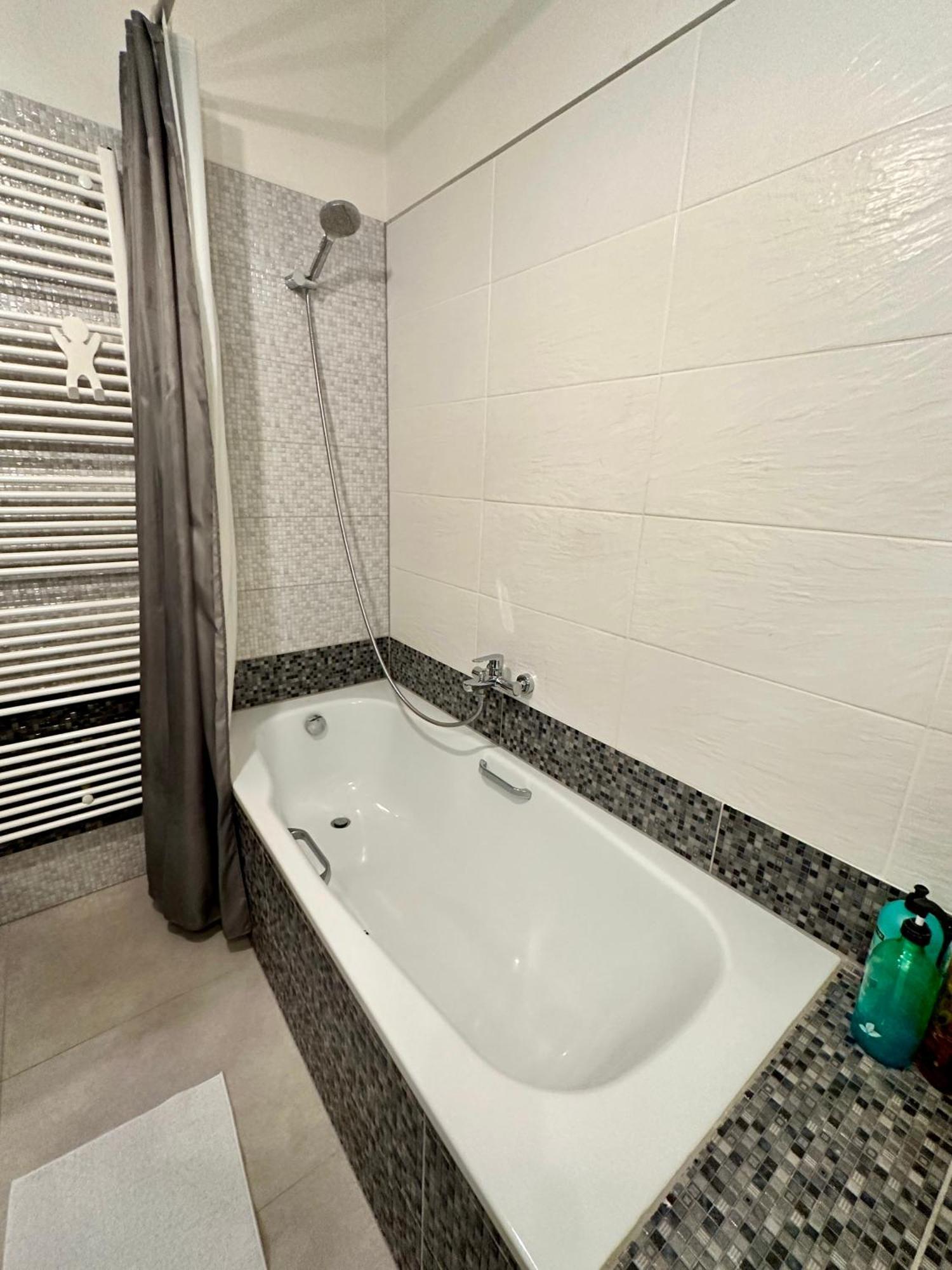Royal City Centre Apartment Πόπραντ Εξωτερικό φωτογραφία